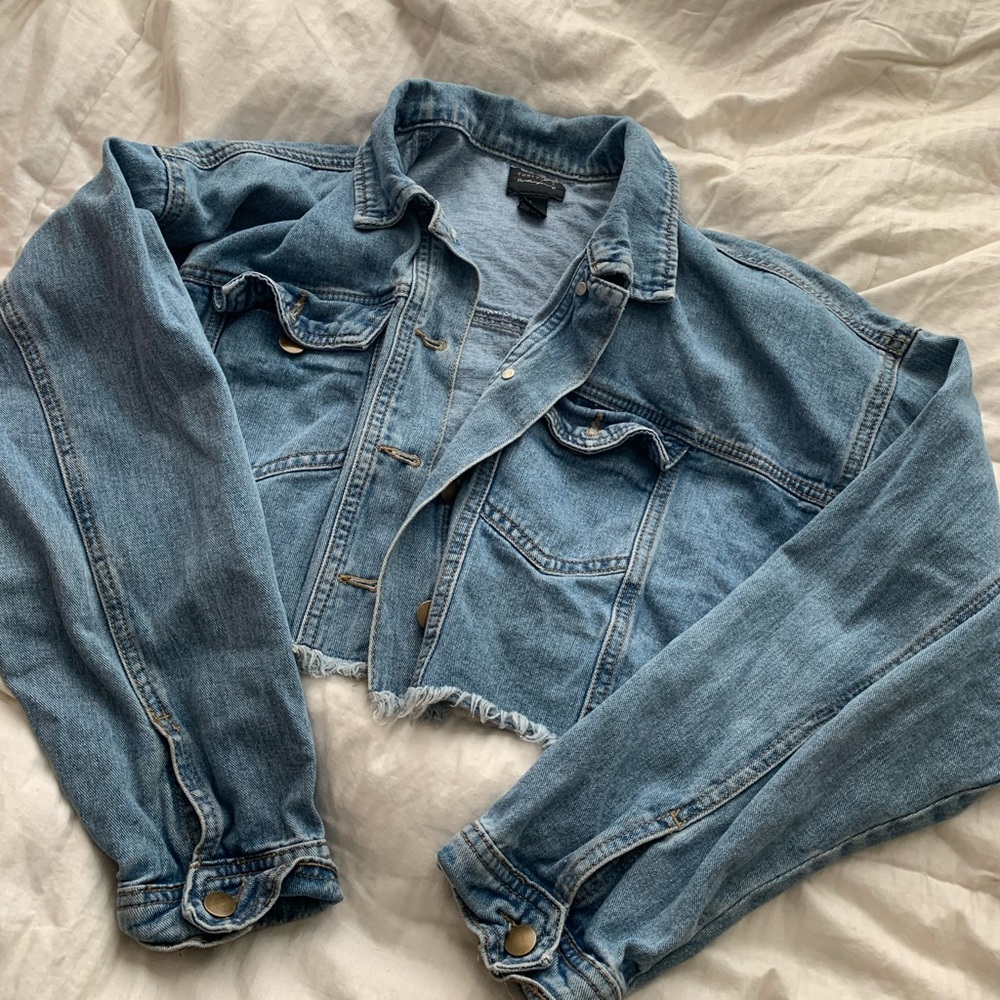 Forever 21 cropped Jean jacket